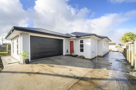 Photo of property in 19 Pukepapa Road, Marton, 4710