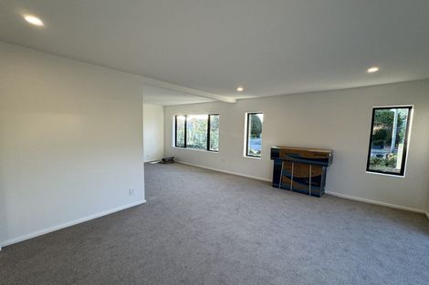 Photo of property in 37 Springbank Street, Bryndwr, Christchurch, 8053