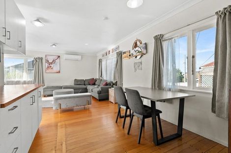 Photo of property in 2/57 Mahia Road, Manurewa, Auckland, 2102