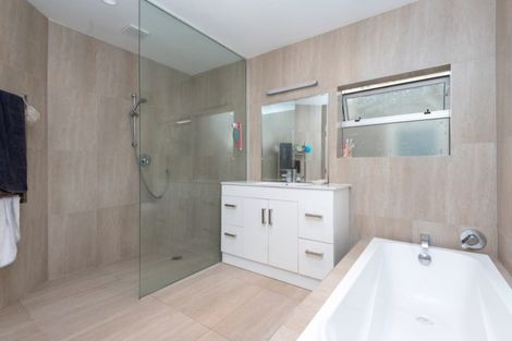 Photo of property in 7 Clarice Place, Takanini, 2112