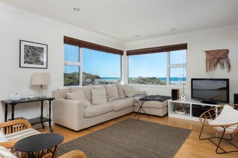 Photo of property in 96 Marine Parade, Mount Maunganui, 3116