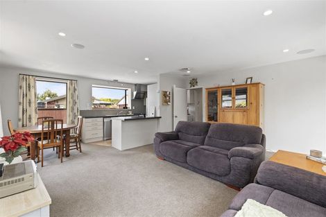 Photo of property in 28 Holland Drive, Kaiapoi, 7630