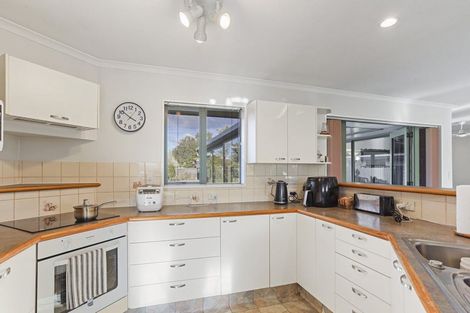 Photo of property in 47 Hewitts Road, Woodend, 7610