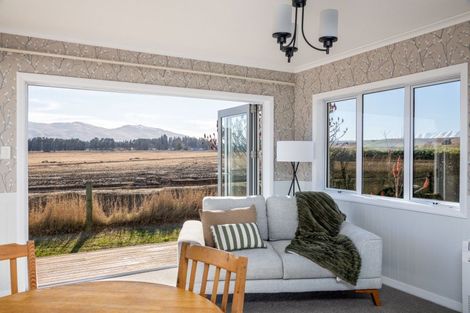 Photo of property in 11 Cemetery Road, Tarras, Cromwell, 9383
