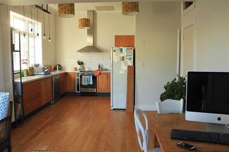 Photo of property in 114 Prince Albert Road, Saint Kilda, Dunedin, 9012