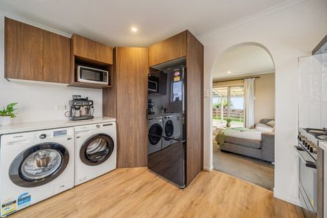 Photo of property in 1/3 Omaha Grove, Totara Park, Upper Hutt, 5018
