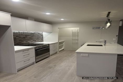 Photo of property in 94 Racecourse Road, Waipawa, 4210