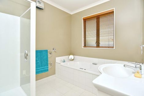 Photo of property in 6 Taunton Place, Rangiora, 7400