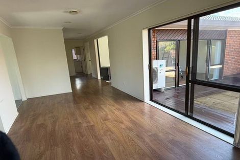 Photo of property in 163 Walter Strevens Drive, Conifer Grove, Takanini, 2112