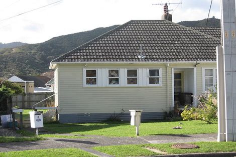 Photo of property in 4-5 Saxby Grove, Naenae, Lower Hutt, 5011