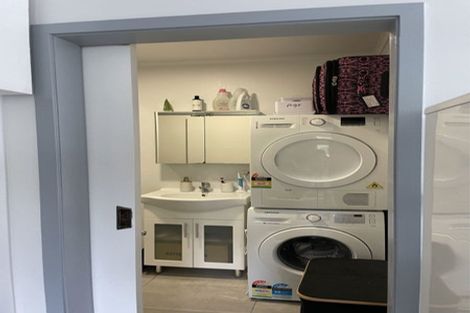 Photo of property in 106 Khandallah Road, Khandallah, Wellington, 6035