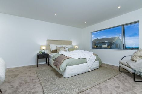 Photo of property in 2/5 Brown Street, Hauraki, Auckland, 0622