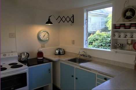 Photo of property in 2 Rose Street, Raglan, 3225