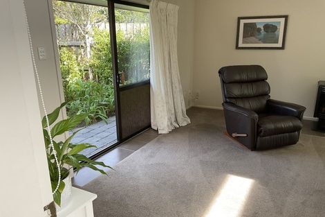 Photo of property in 4 Malfroy Lane, Raumati Beach, Paraparaumu, 5032