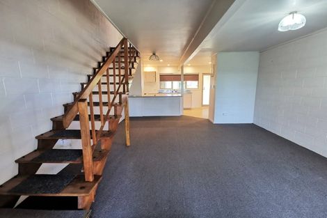 Photo of property in 2/41a Tramway Road, Beach Haven, Auckland, 0626