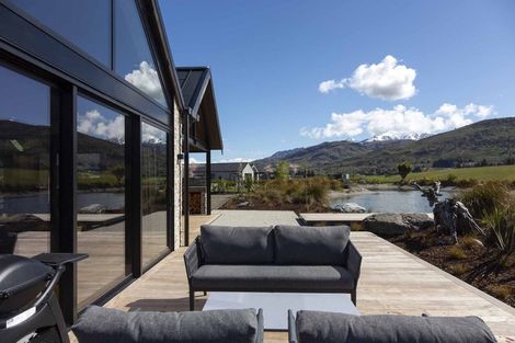 Photo of property in 6 Kahiwi Drive, Lower Shotover, 9304