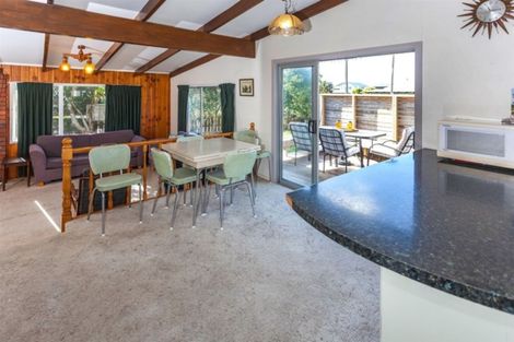 Photo of property in 215 Hauturu Street, Whangamata, 3620