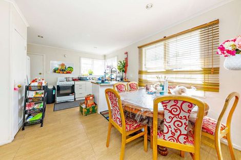 Photo of property in 156 Manuroa Road, Takanini, 2112