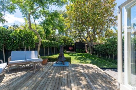 Photo of property in 6 Beaconsfield Street, Devonport, Auckland, 0624