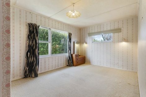 Photo of property in 2 Taverner Street, Carterton, 5713
