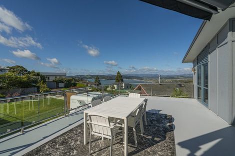 Photo of property in 103 Centennial Drive, Whitianga, 3510