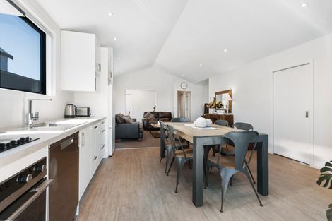 Photo of property in 4 Matakanui Lane, Wanaka, 9305