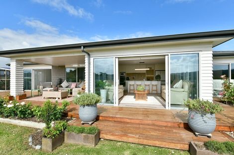 Photo of property in 28 Awatiro Drive, Kaukapakapa, 0871