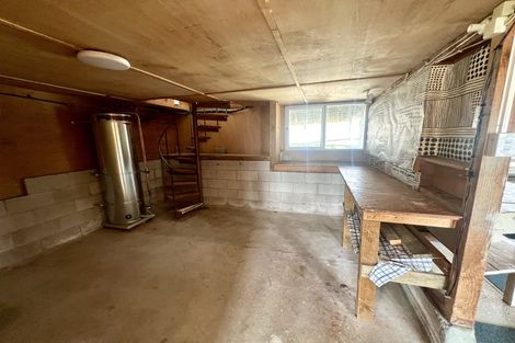 Photo of property in 5 Lex Avenue, Green Bay, Auckland, 0604