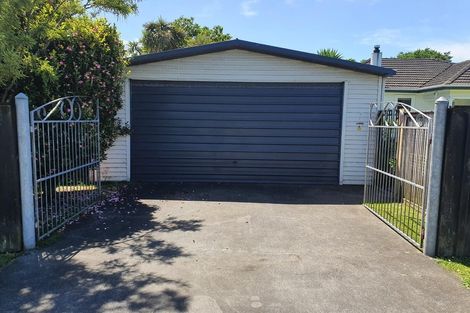 Photo of property in 5 Clark Road, Karaka, Papakura, 2580