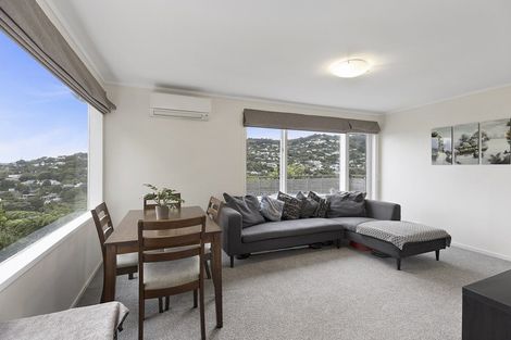 Photo of property in 3a Chancellor Way, Crofton Downs, Wellington, 6035