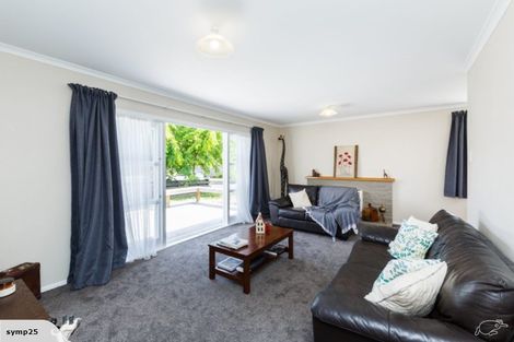 Photo of property in 12 Ruamahanga Crescent, Terrace End, Palmerston North, 4410