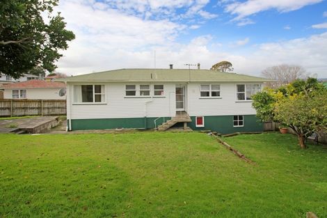 Photo of property in 14 Valencia Place, Manurewa, Auckland, 2102