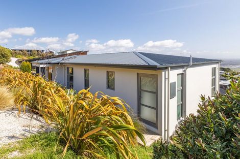 Photo of property in 5 Stoneyridge Close, Mount Pleasant, Christchurch, 8081