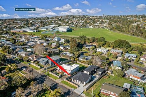 Photo of property in 36a Saffron Street, Birkdale, Auckland, 0626