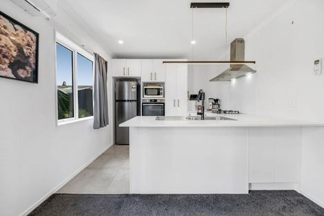 Photo of property in 120 Kuaka Drive, Takanini, 2112