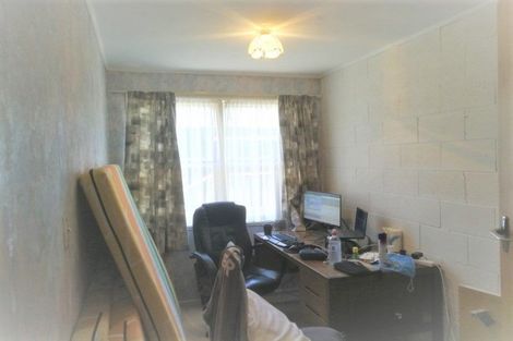 Photo of property in 2/233 Birkdale Road, Birkdale, Auckland, 0626