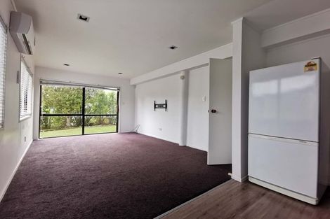 Photo of property in 22 Palomino Drive, Henderson, Auckland, 0612