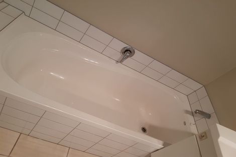 Photo of property in 9/64 Kawaha Point Road, Kawaha Point, Rotorua, 3010