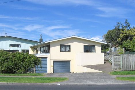 Photo of property in 8 Clyde Street, Mount Maunganui, 3116