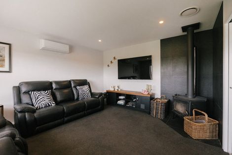 Photo of property in 34 Robbie Lane, Ashhurst, Palmerston North, 4470