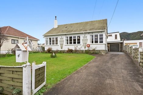 Photo of property in 4 Pringle Street, Taita, Lower Hutt, 5011