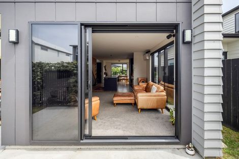 Photo of property in 98 Franks Way, Papamoa Beach, Papamoa, 3118