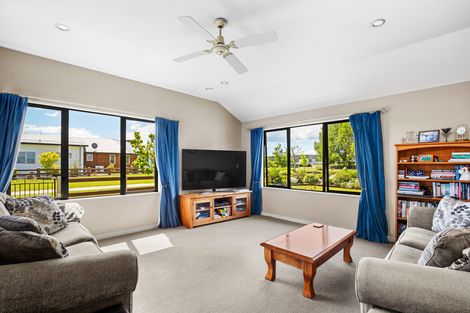 Photo of property in 5 Spruce Close, Alexandra, 9320