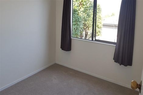Photo of property in 17 Benchmark Drive, Massey, Auckland, 0614