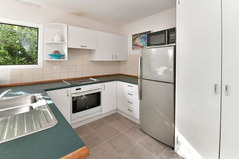 Photo of property in 956 Whangaparaoa Road, Manly, Whangaparaoa, 0930