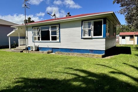 Photo of property in 20 Mckenzie Street, Levin, 5510