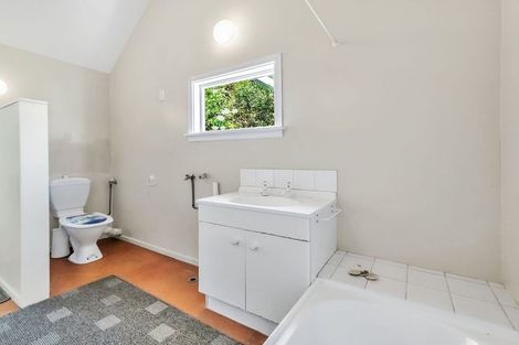 Photo of property in 4-8 Farr Street, Whitecliffs, Coalgate, 7673