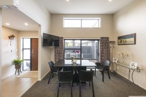 Photo of property in 116a Roy Street, Palmerston North, 4410
