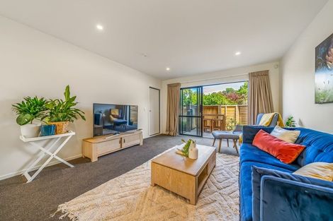 Photo of property in 16 Okoutu Lane, Moera, Lower Hutt, 5010