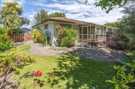 Photo of property in 2/5a Brogar Place, Casebrook, Christchurch, 8051
